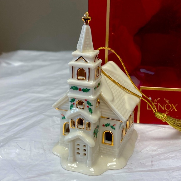 Lenox Christmas Village Church - Picture 1 of 5